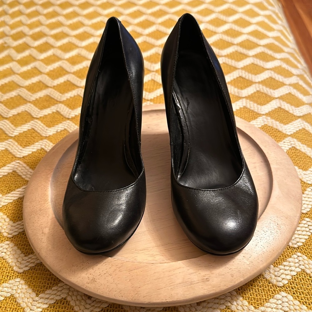 AlDO Classic Women's Black Leather Pumps